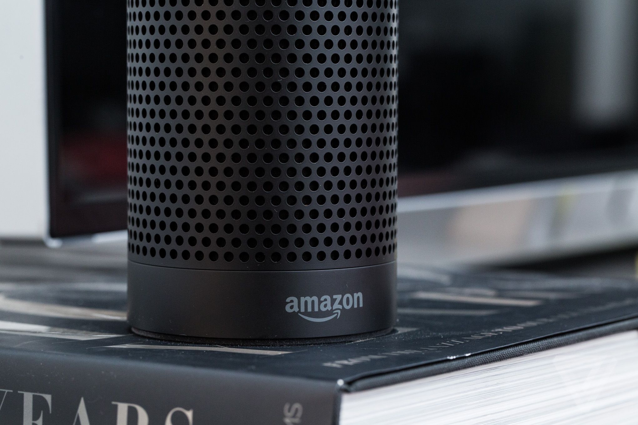 Amazon Echo: Get Your Uber Rides, Pizza Pies and Hit Music Here